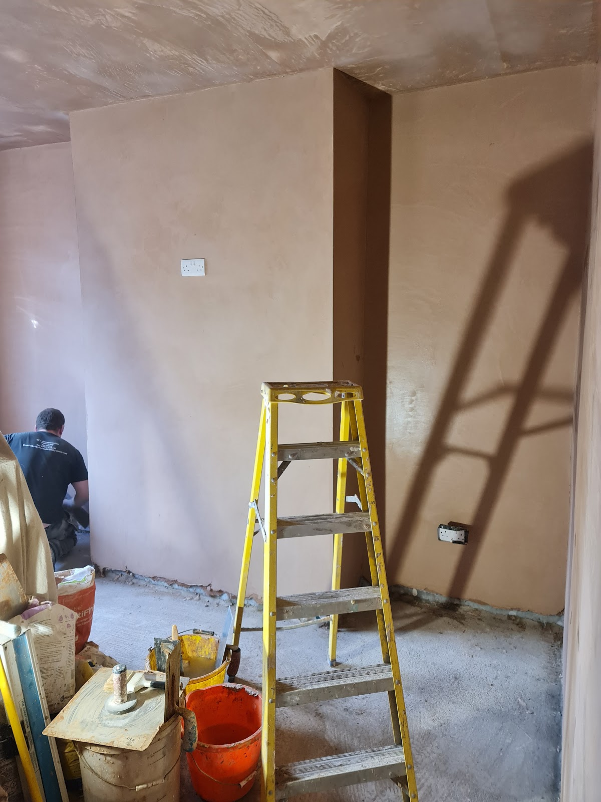 Damp proofer & plasterers in Pontefract and West Yorkshire